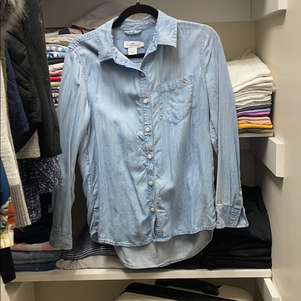Vineyard Vines chambray shirt